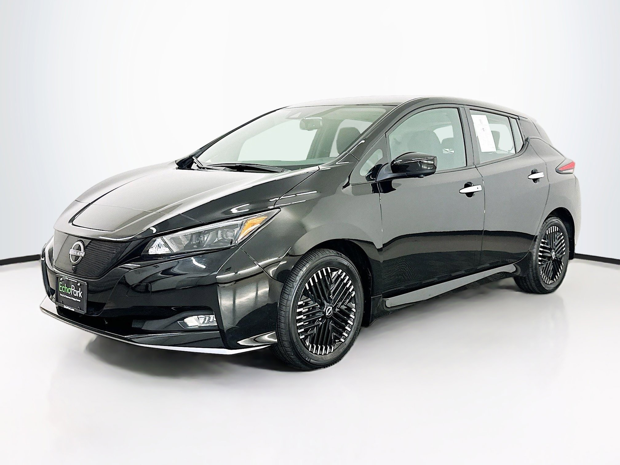 Used 2024 Nissan Leaf SV Plus FWD image 3