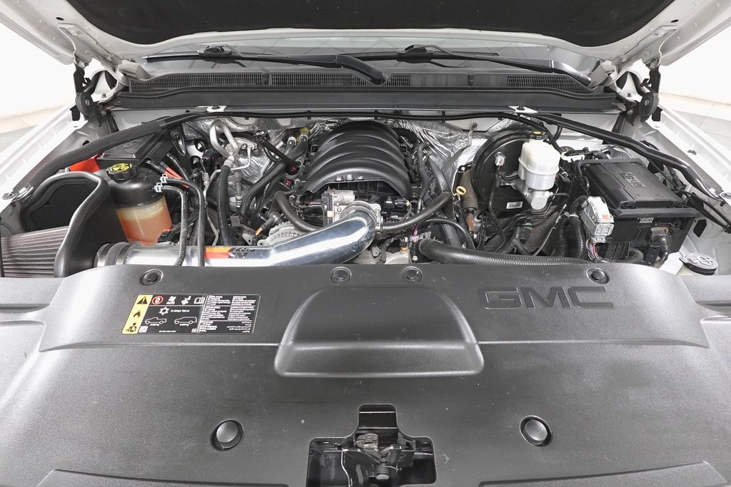 Used 2017 GMC Yukon SLT w/ HD Trailering Package image 30