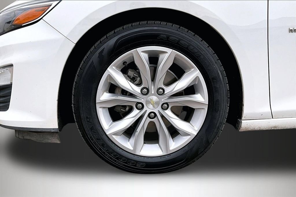 Used 2020 Chevrolet Malibu LT FWD image 32