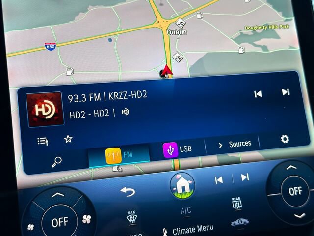 Certified 2025 Mercedes-Benz GLC 350e 4MATIC image 23