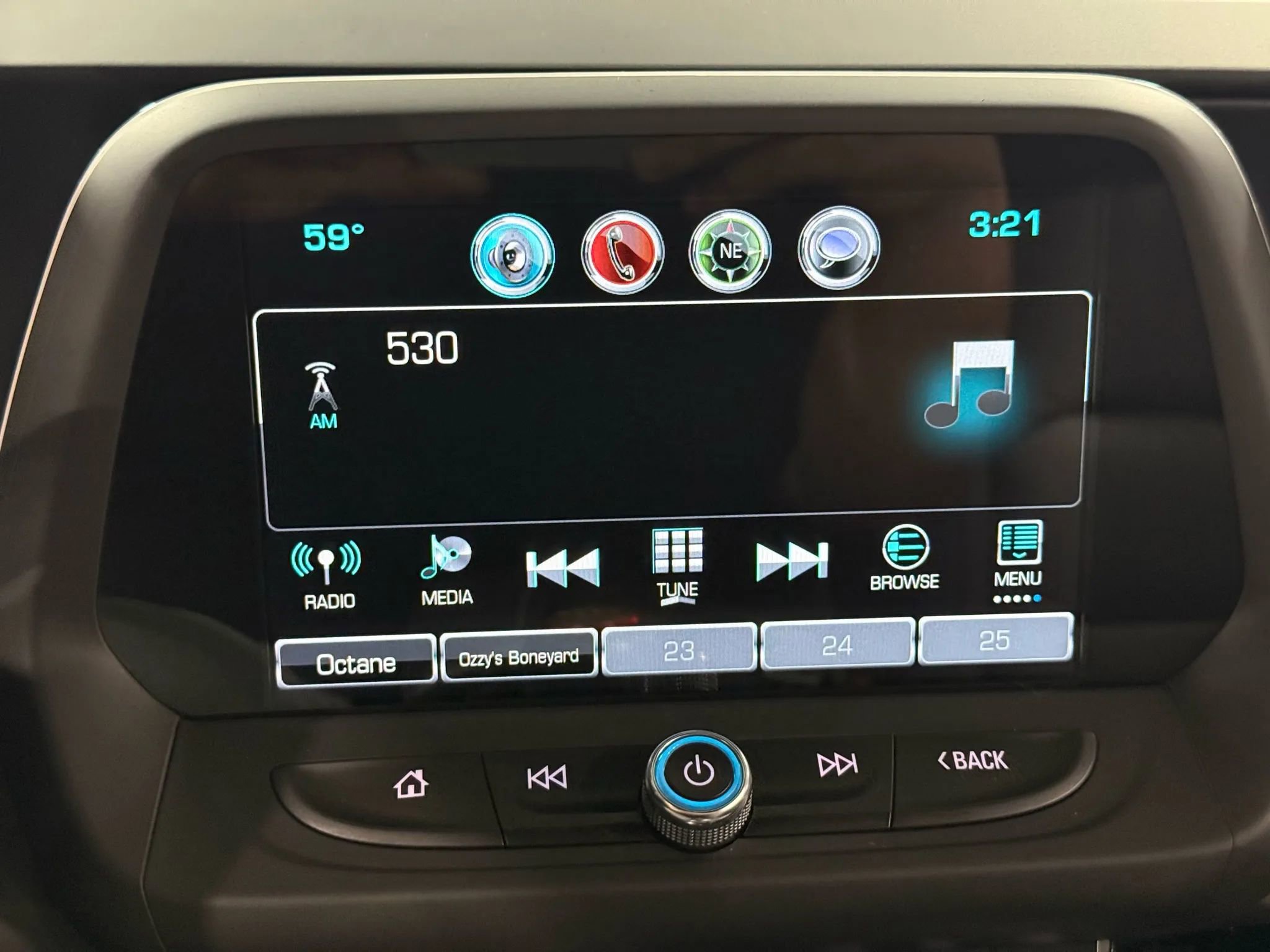 Used 2018 Chevrolet Camaro SS image 31