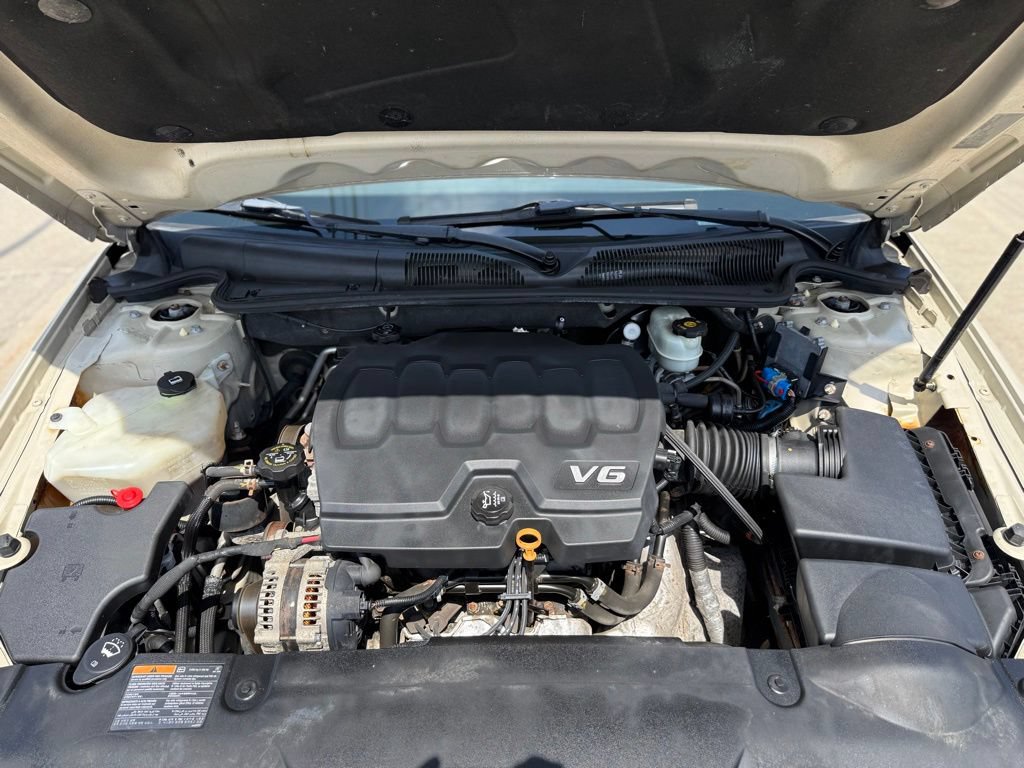 Used 2011 Buick Lucerne CXL FWD image 13