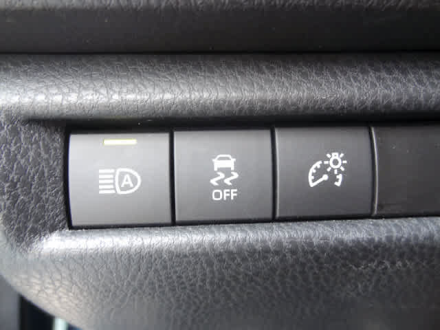 Used 2025 Toyota Camry LE FWD image 14