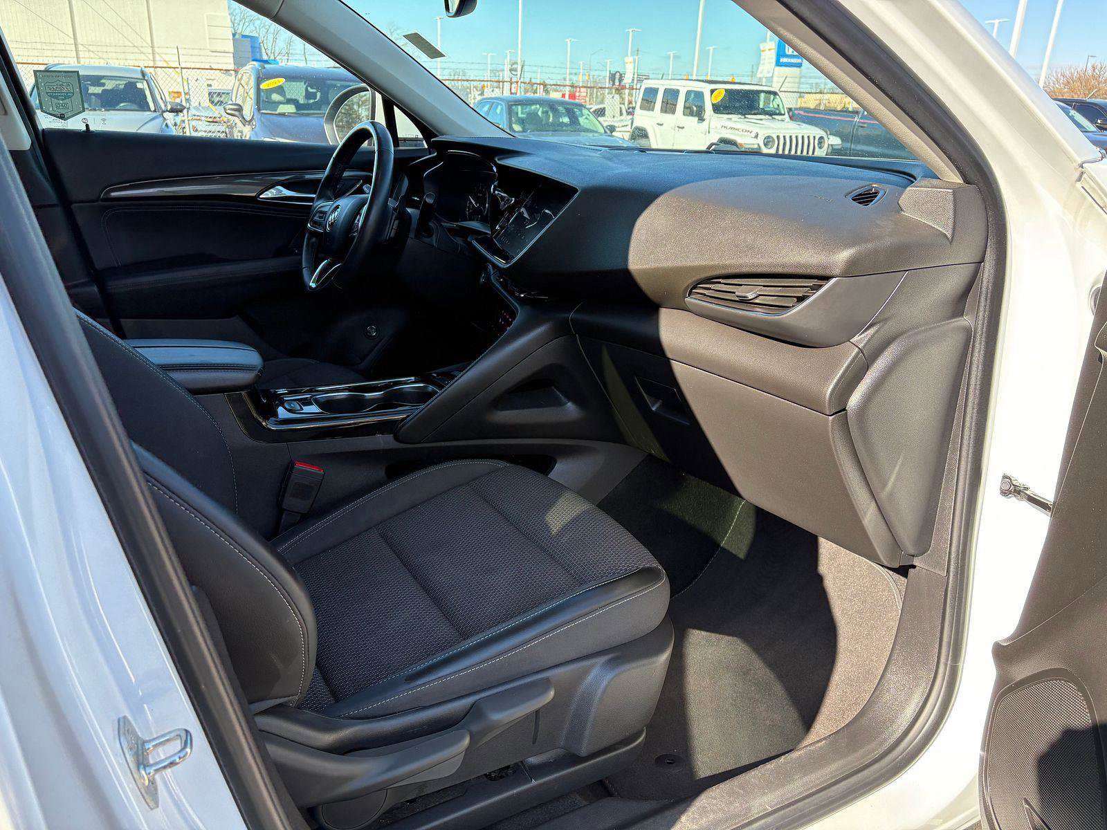 Used 2022 Buick Envision Preferred FWD image 10