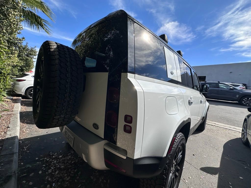 Used 2021 Land Rover Defender 110 S image 9