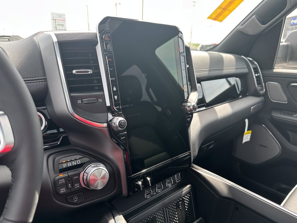 New 2026 RAM 1500 Laramie w/ Night Edition AWD/4WD image 30
