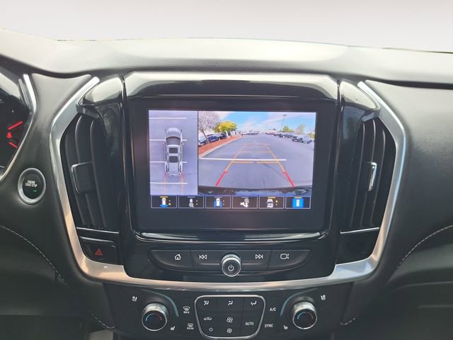 Used 2023 Chevrolet Traverse Premier image 19