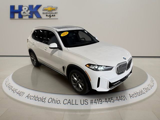 Used 2024 BMW X5 xDrive40i AWD/4WD image 2