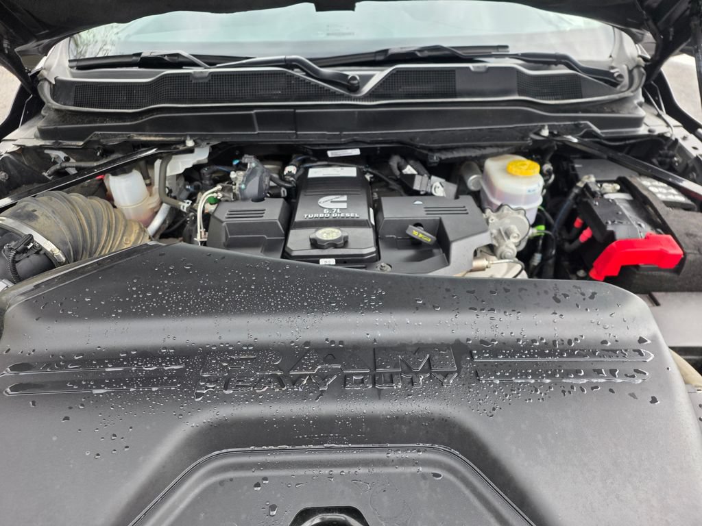 Used 2024 RAM 2500 Laramie AWD/4WD image 19
