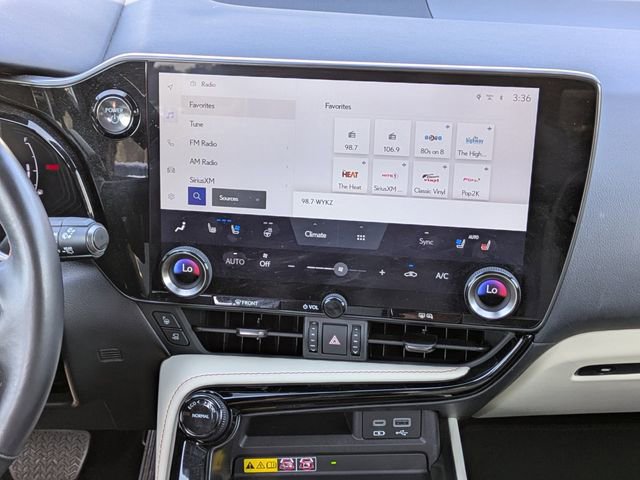 Used 2024 Lexus NX 350h AWD w/ Vision Package image 18