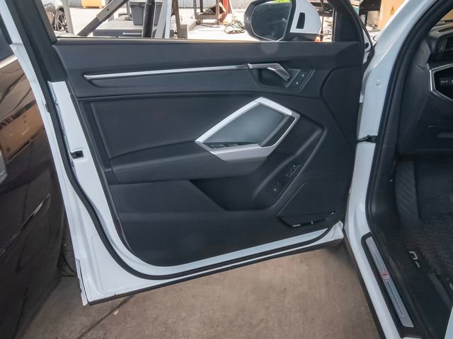 Certified 2024 Audi Q3 2.0T Premium Plus w/ Premium Plus Package image 34
