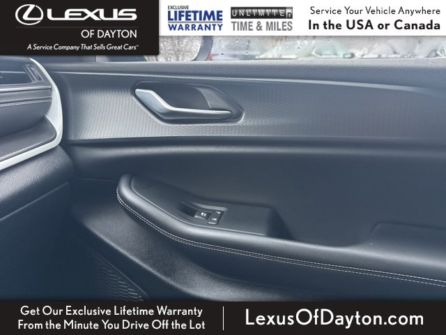 Used 2023 Jeep Grand Cherokee L Laredo image 28