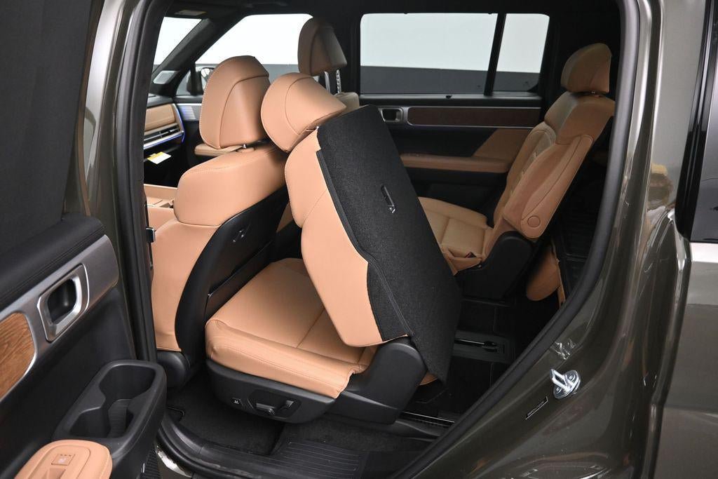 New 2026 Hyundai Santa Fe Calligraphy AWD/4WD image 31