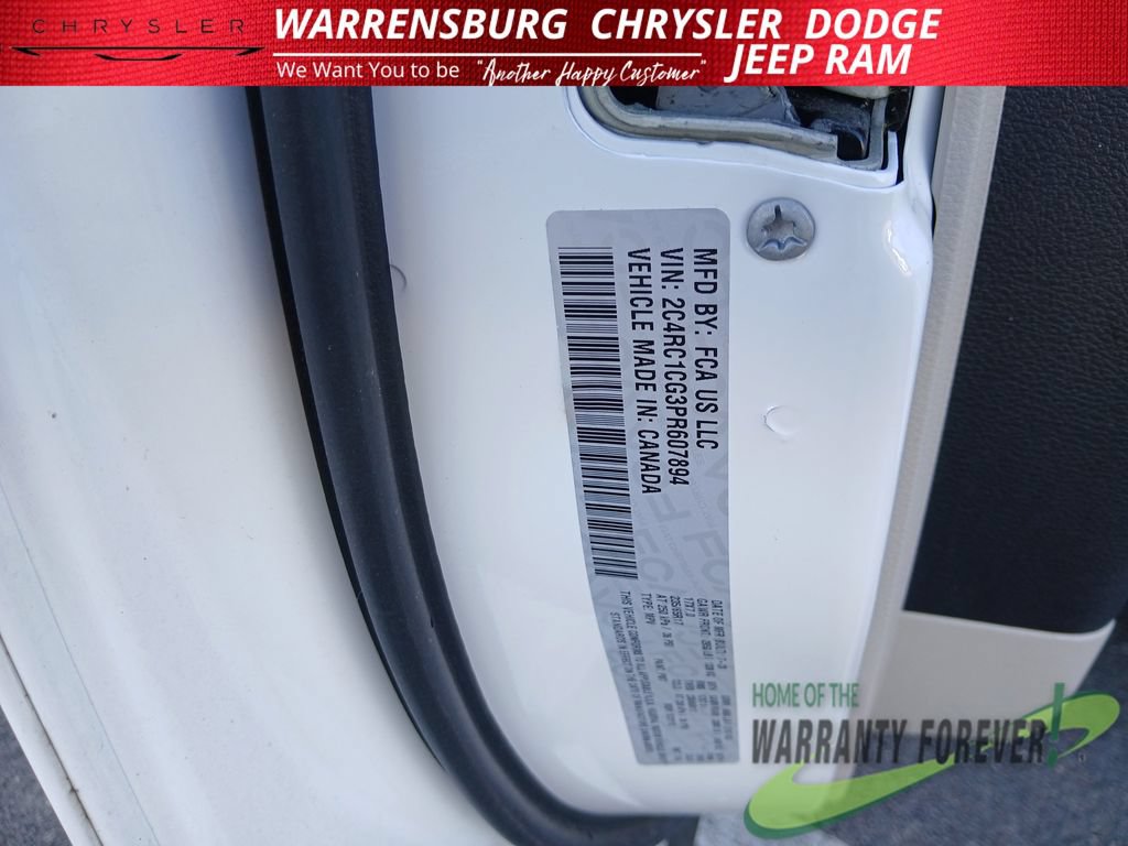 Used 2023 Chrysler Voyager LX FWD image 11