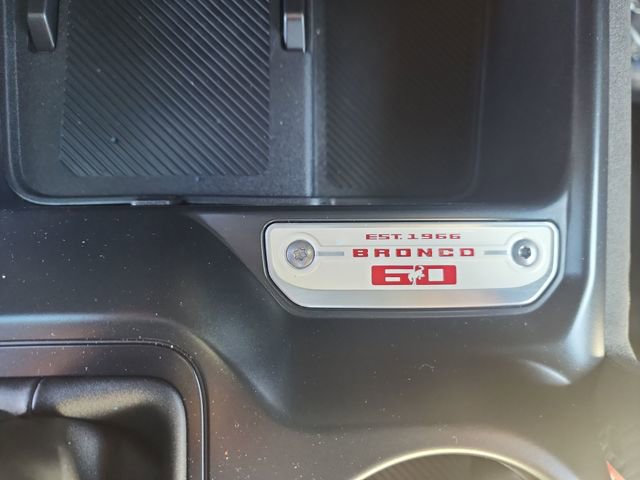 New 2026 Ford Bronco Outer Banks w/ Sasquatch Package image 39