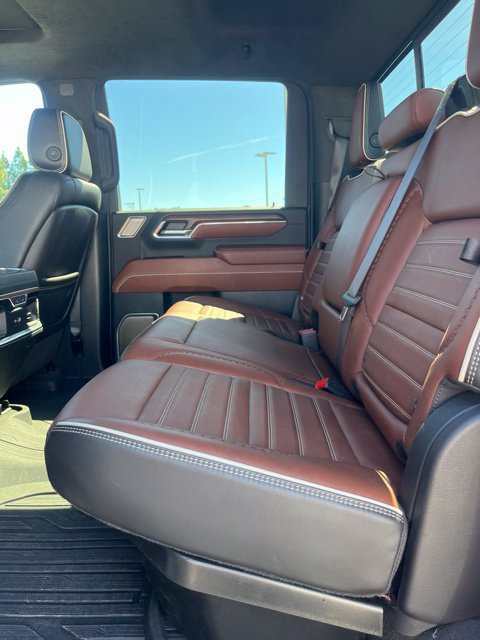 Used 2024 GMC Sierra 3500 Denali Ultimate AWD/4WD image 14