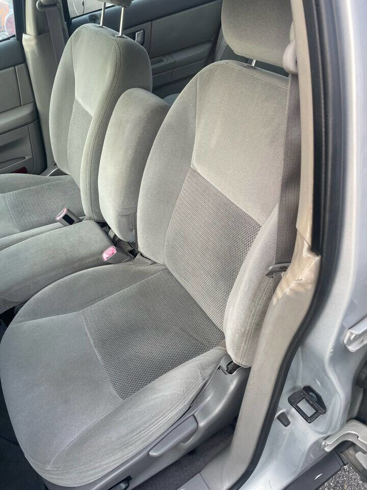 Used 2003 Ford Taurus SES image 12