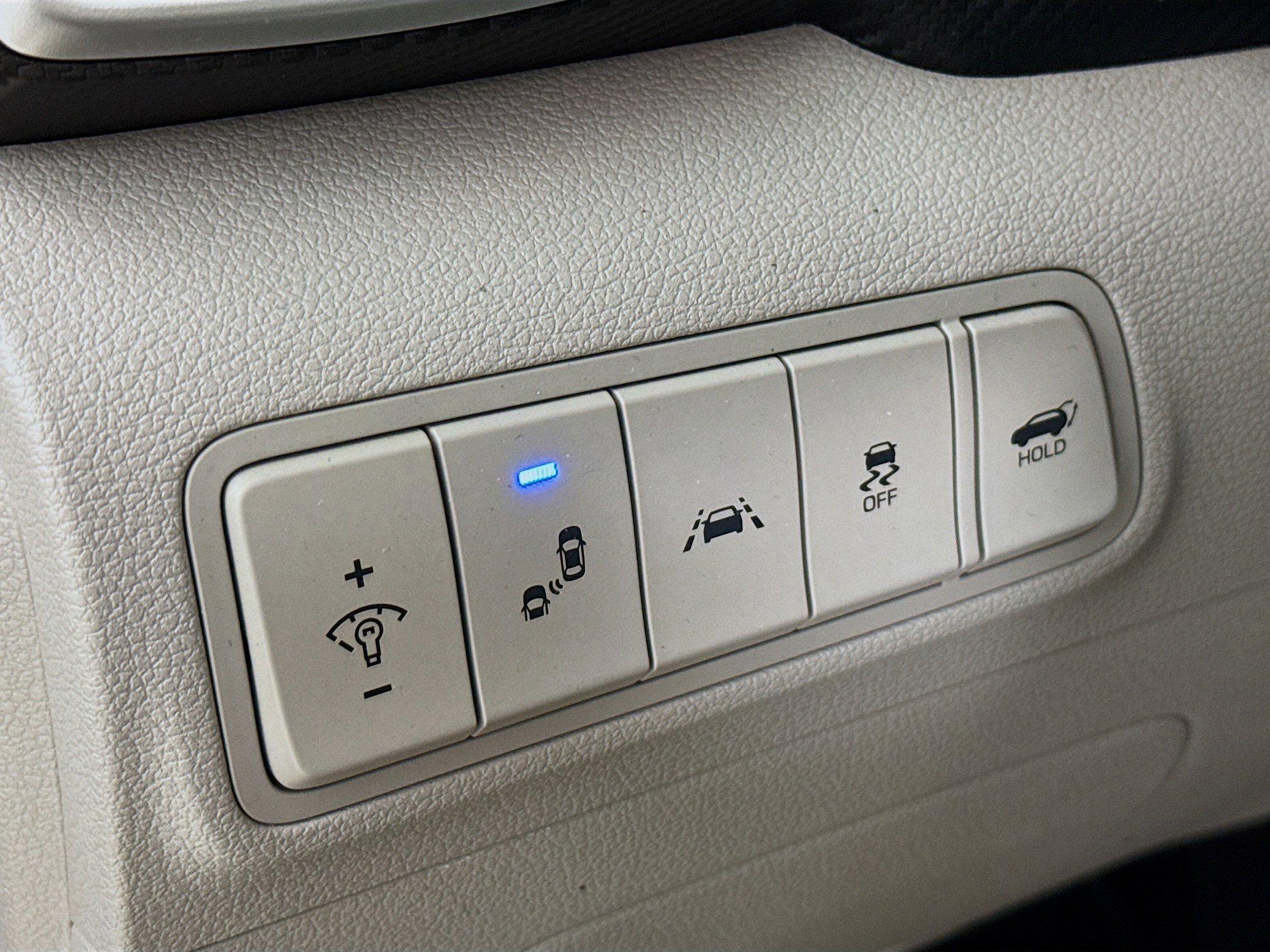 Used 2021 Hyundai Tucson Sport w/ Cargo Package image 9