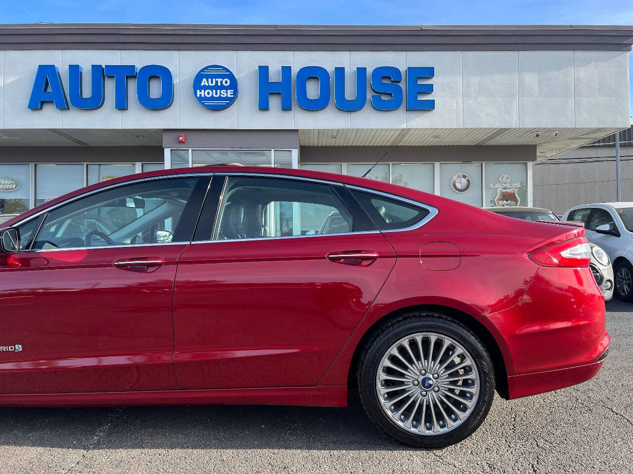 Used 2013 Ford Fusion Titanium w/ Titanium Driver Assist Pkg FWD image 38