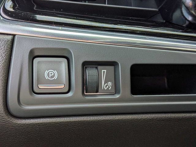 Certified 2021 Cadillac XT6 Luxury FWD image 25