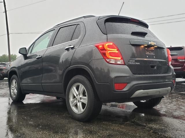 Used 2020 Chevrolet Trax LT w/ LT Convenience Package AWD/4WD image 5