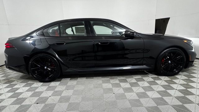 New 2026 BMW M5 w/ Carbon Package image 8