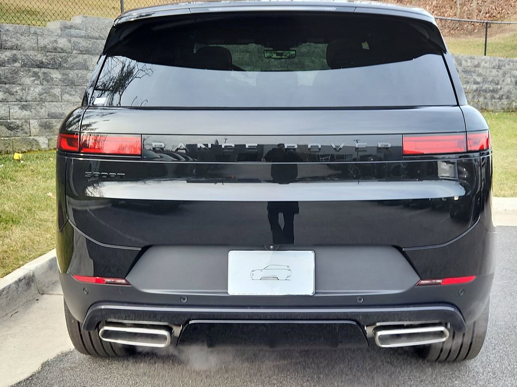 Used 2026 Land Rover Range Rover Sport SE image 7