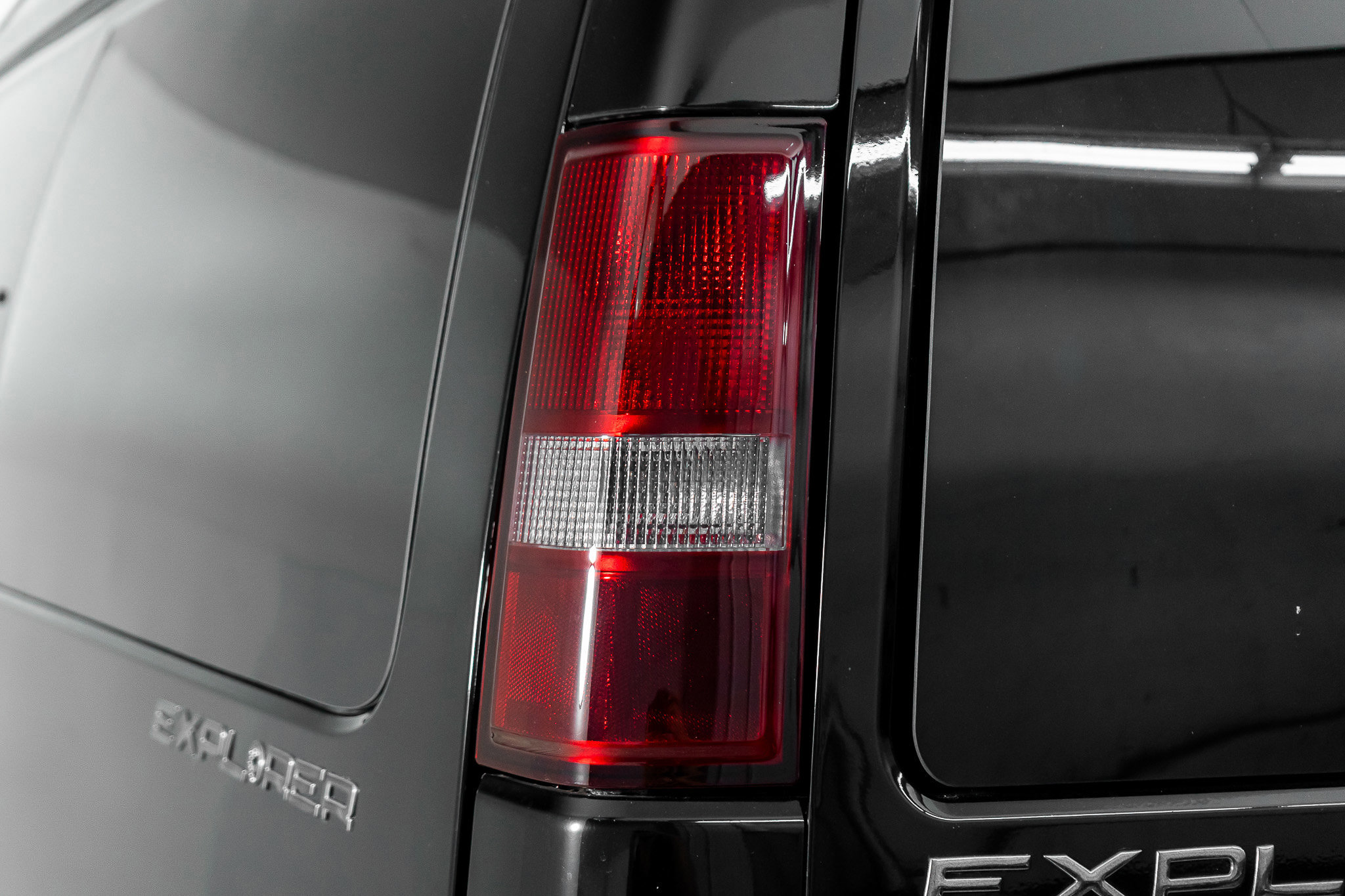 Used 2023 GMC Savana 2500 Conversion Van image 13