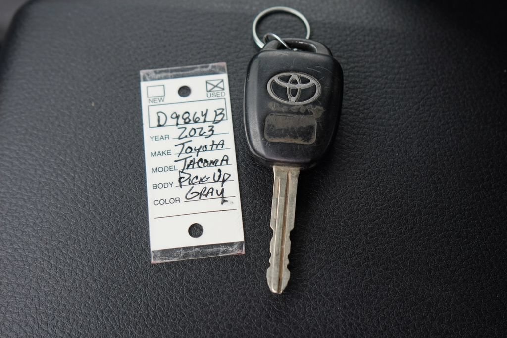 Used 2023 Toyota Tacoma SR AWD/4WD image 36