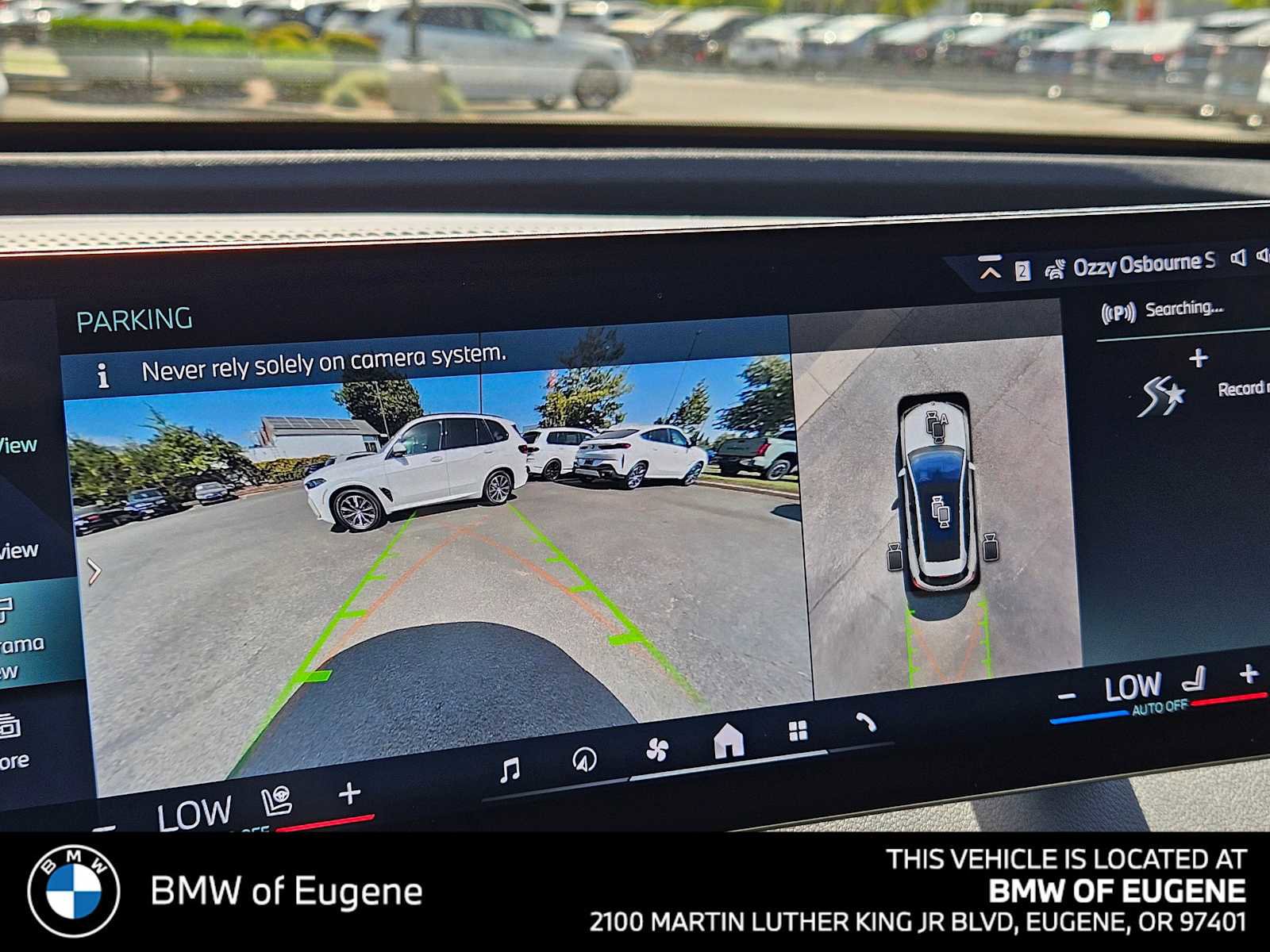 Used 2025 BMW iX xDrive50 image 28