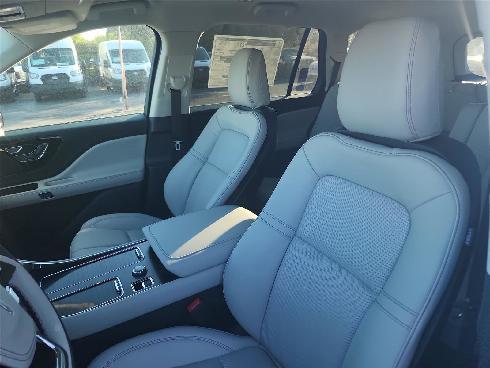 New 2026 Lincoln Aviator 2WD image 14