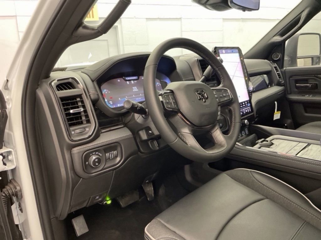 New 2026 RAM 2500 Limited AWD/4WD image 22