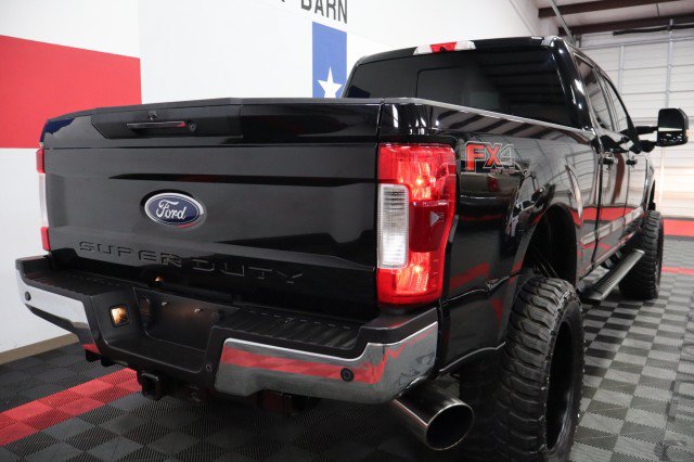 Used 2017 Ford F250 Lariat w/ Lariat Ultimate Package AWD/4WD image 27