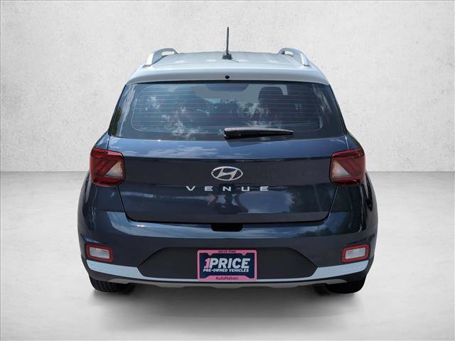 Certified 2024 Hyundai Venue Limited FWD image 6