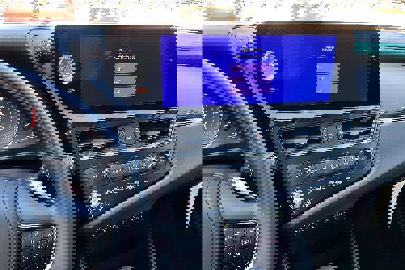 Used 2024 Lexus ES 350 w/ Accessory Package (Z1) image 6