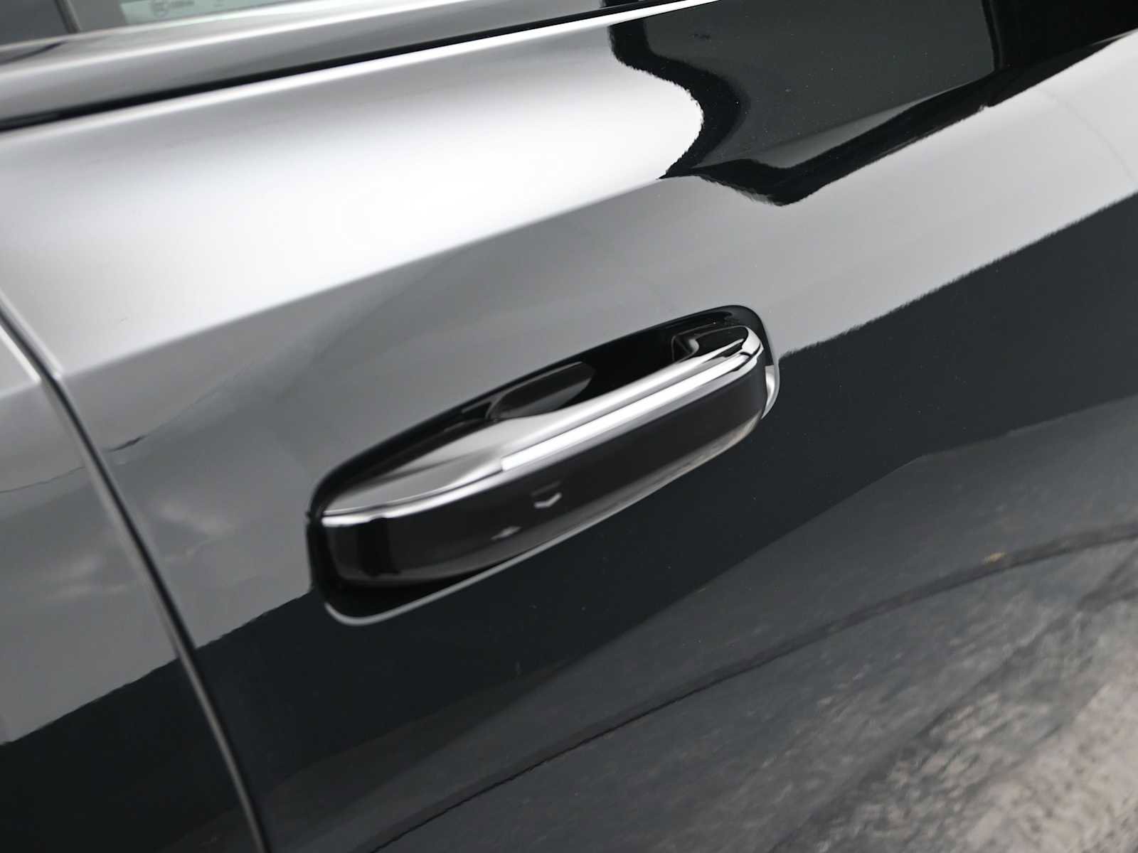 New 2025 Cadillac Escalade IQ Sport 1 w/ Smart Trailering package AWD/4WD image 14