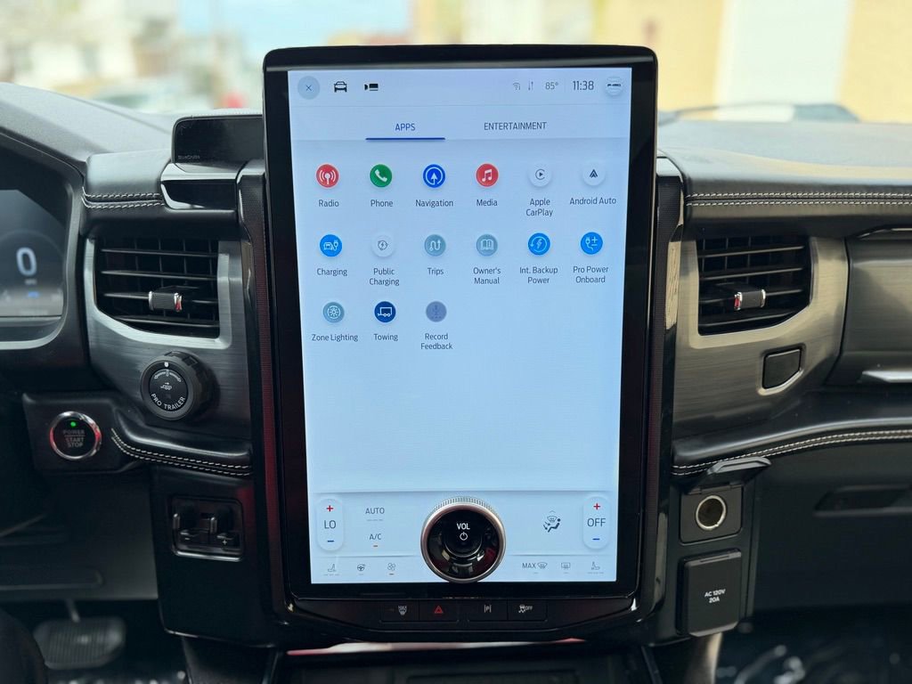 Used 2023 Ford F150 Lightning Platinum AWD/4WD image 34