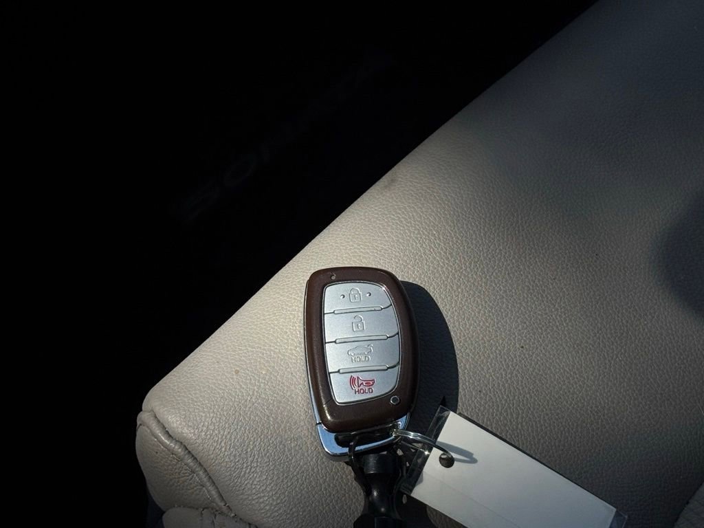 Used 2016 Hyundai Sonata Sport w/ Option Group 1V FWD image 33