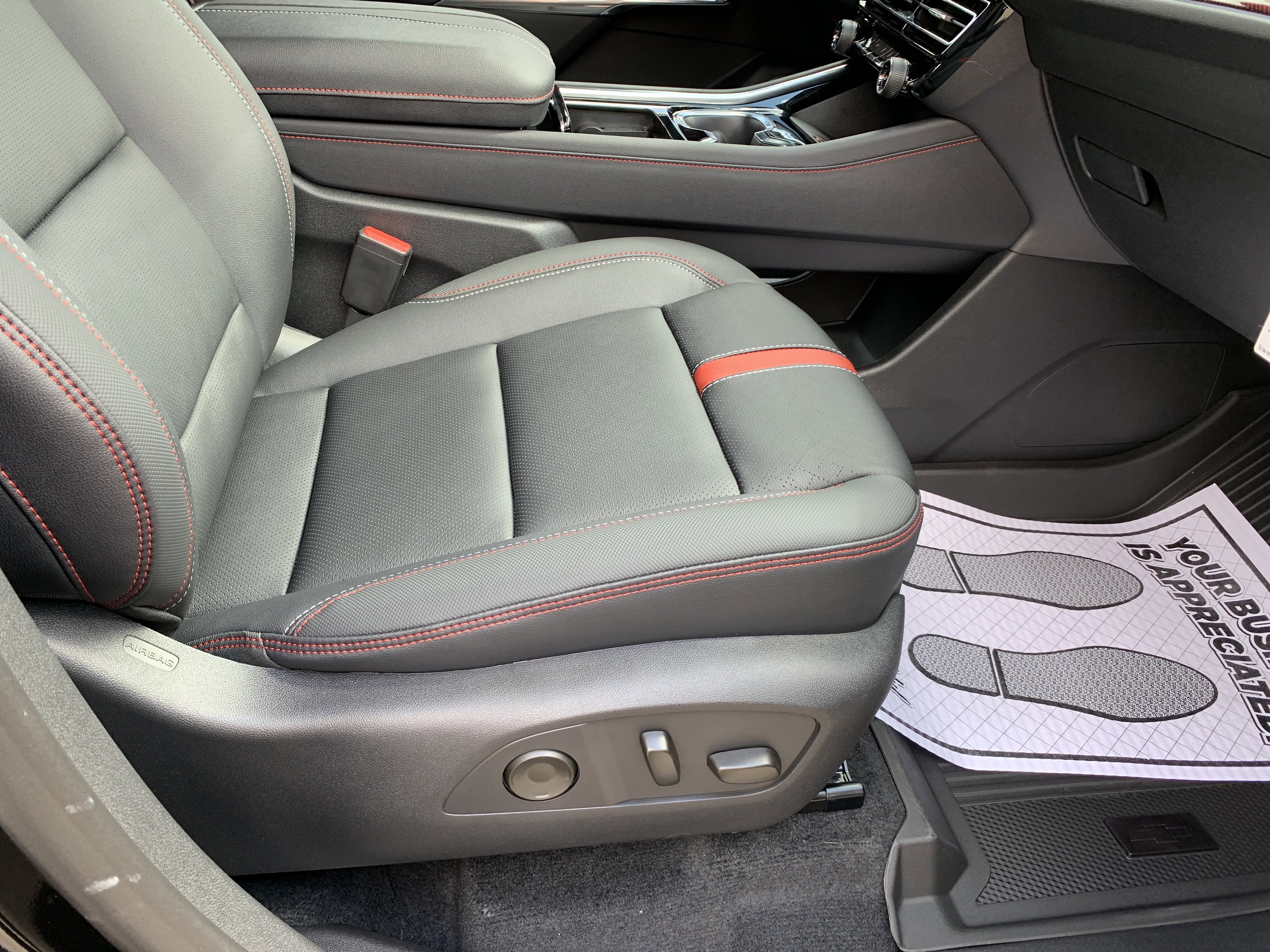 New 2026 Chevrolet Traverse RS w/ LPO, Floor Liner Package image 27