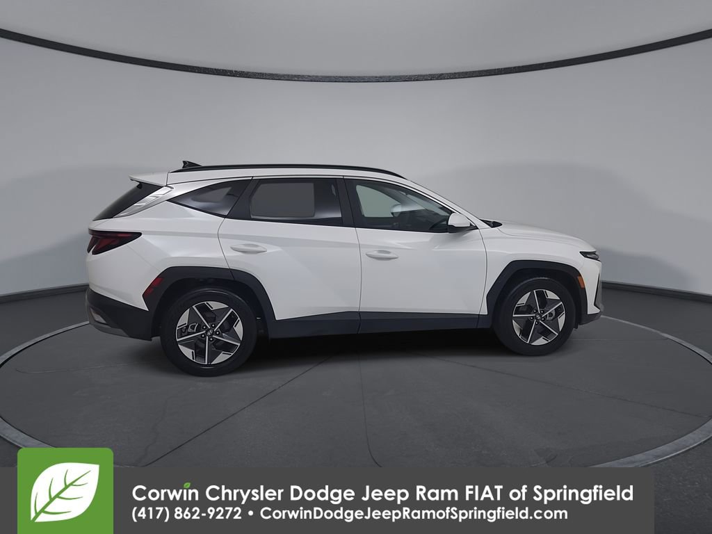 Used 2025 Hyundai Tucson SEL FWD image 16