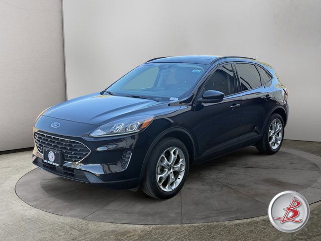 Used 2021 Ford Escape SE w/ SE Sport Appearance Package image 2