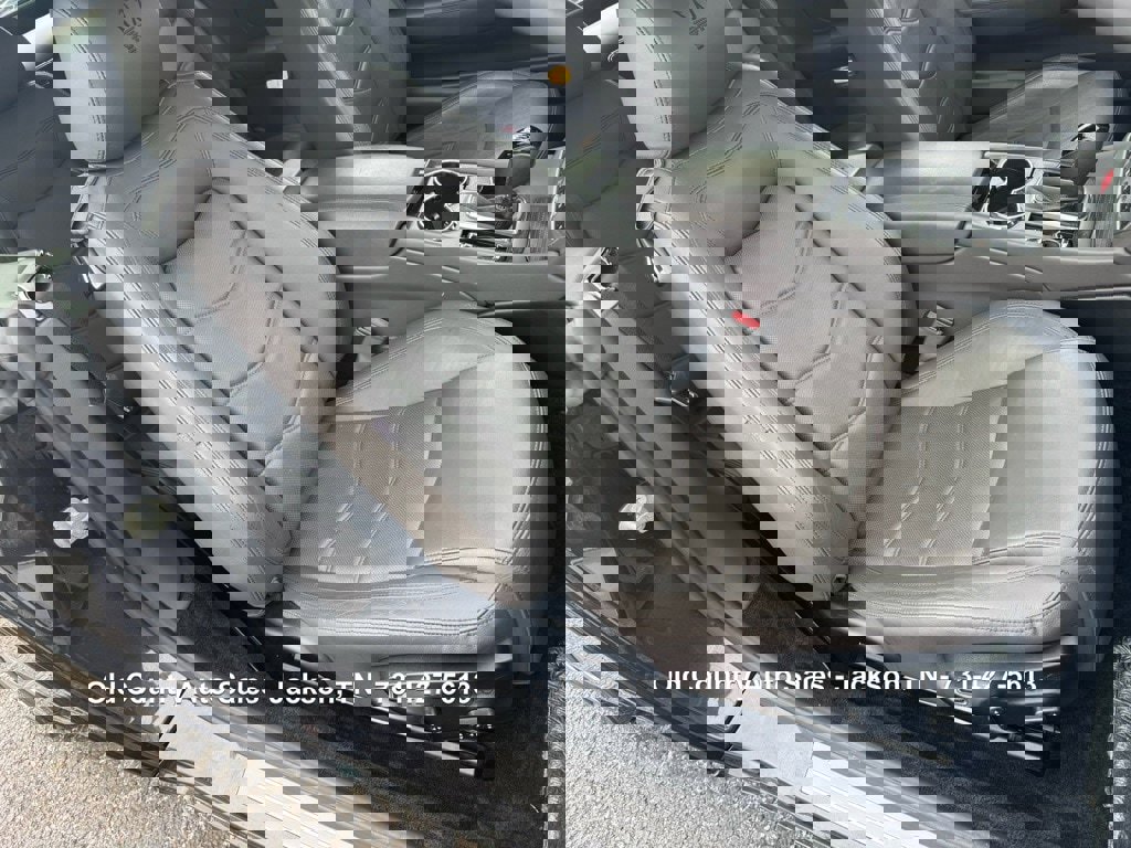 Used 2014 Maserati GranTurismo S image 20