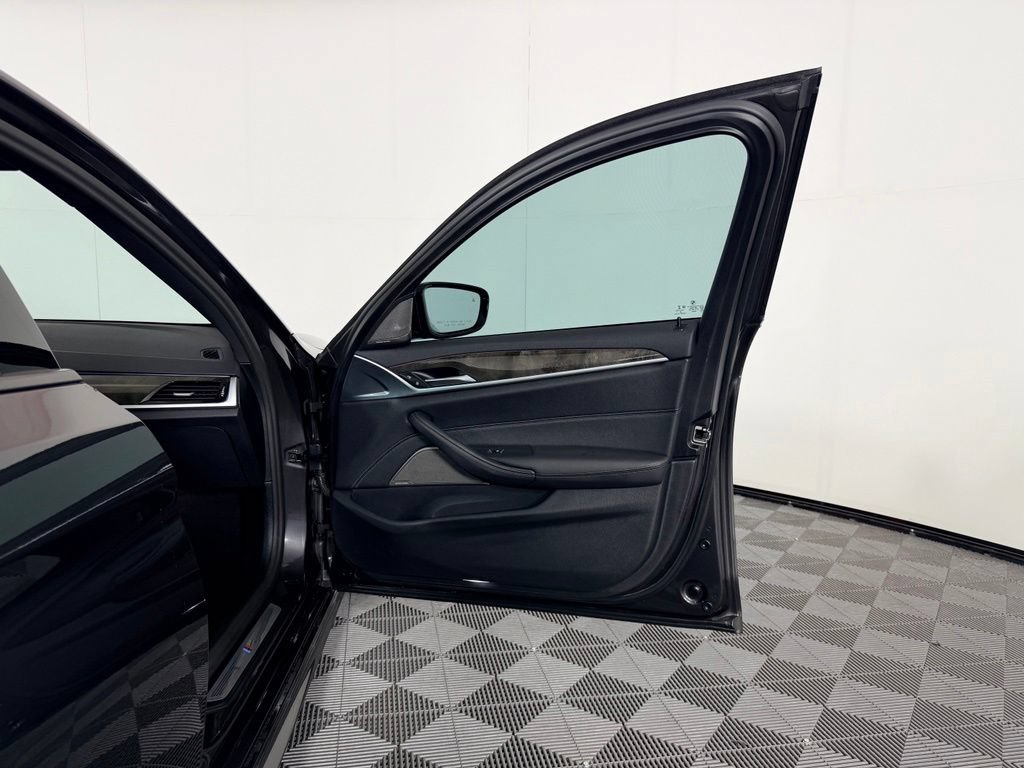 Used 2023 BMW 530i w/ M Sport Package RWD image 30