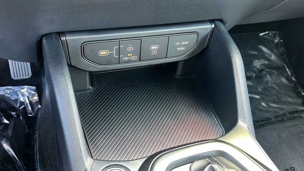 Certified 2025 Kia K4 LX image 15