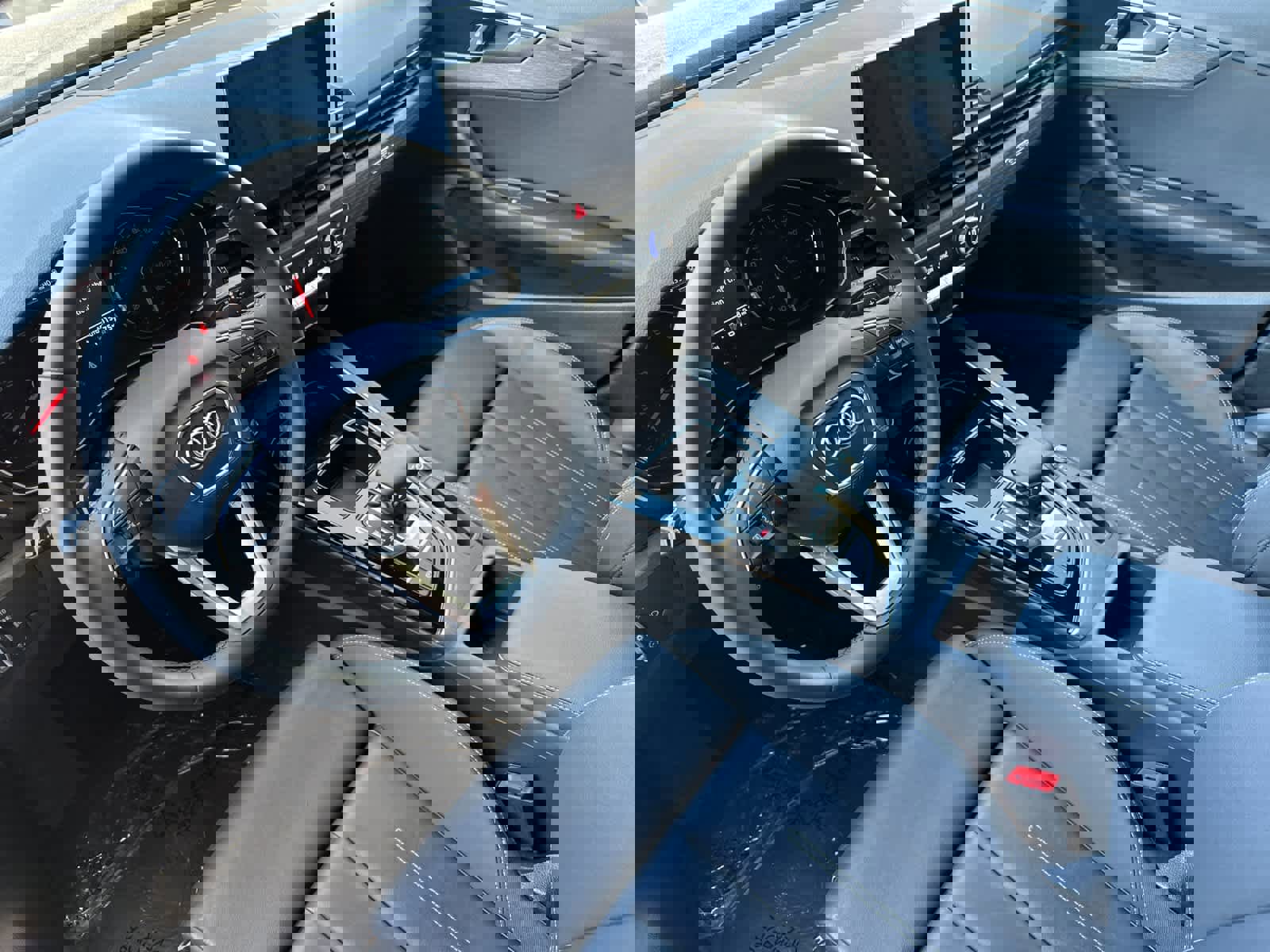 Used 2025 Audi A4 2.0T Premium w/ Convenience Package image 11