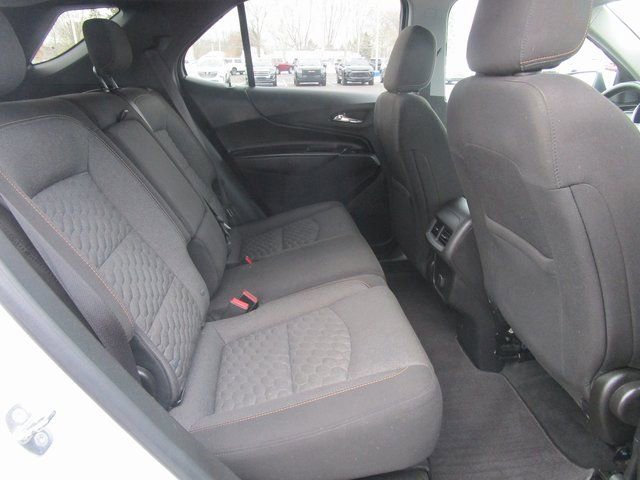 Used 2018 Chevrolet Equinox LT image 24