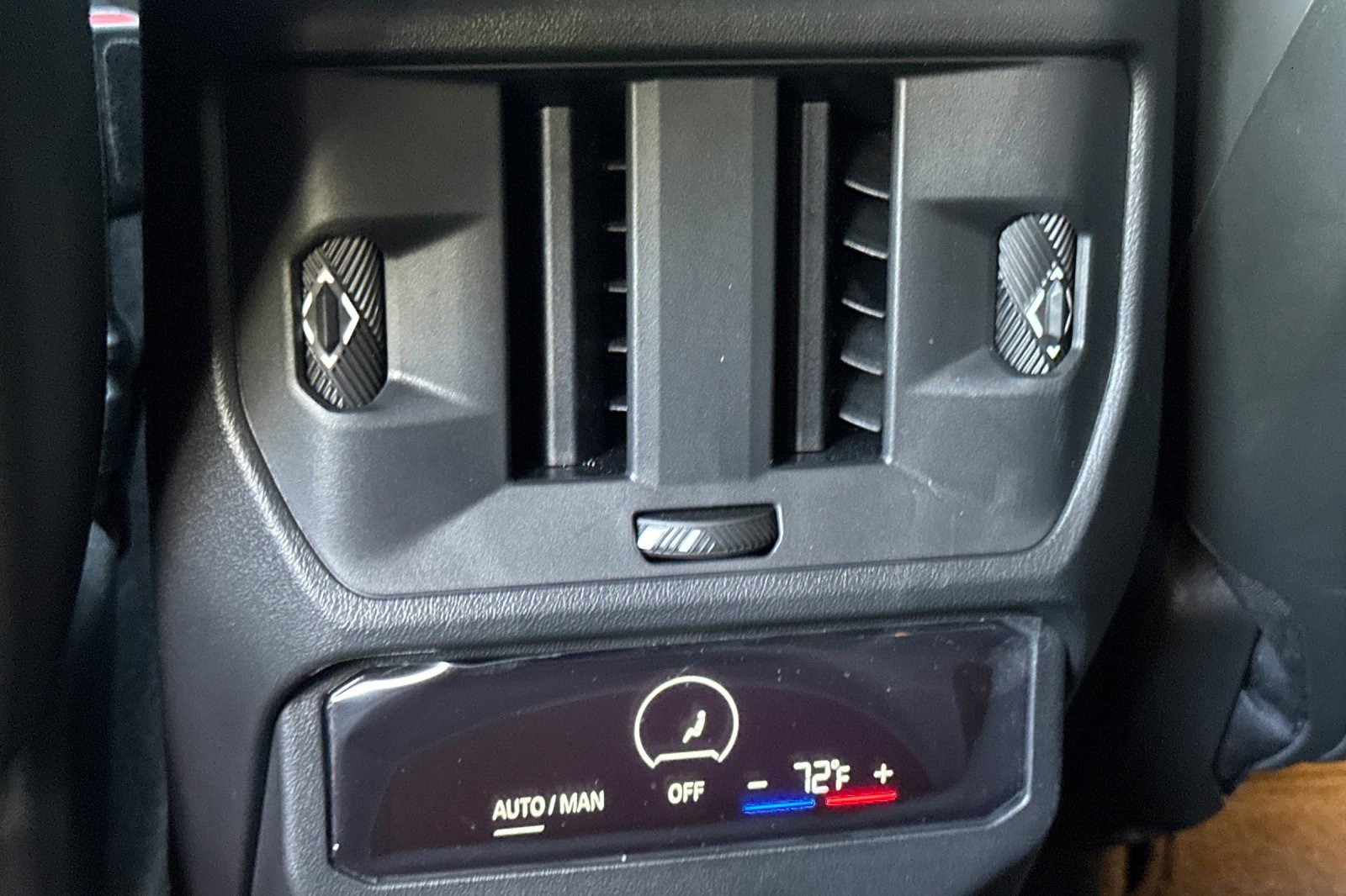 Used 2025 BMW X3 xDrive30i w/ Premium Package image 16