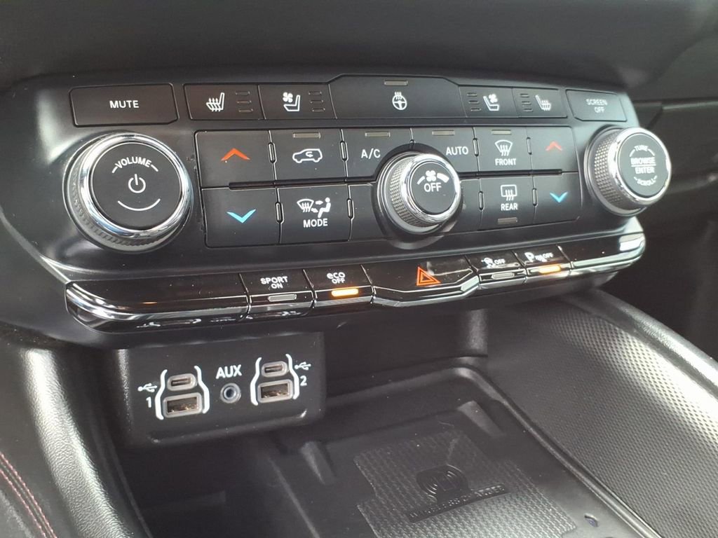 Used 2022 Dodge Durango R/T w/ Blacktop Package image 21