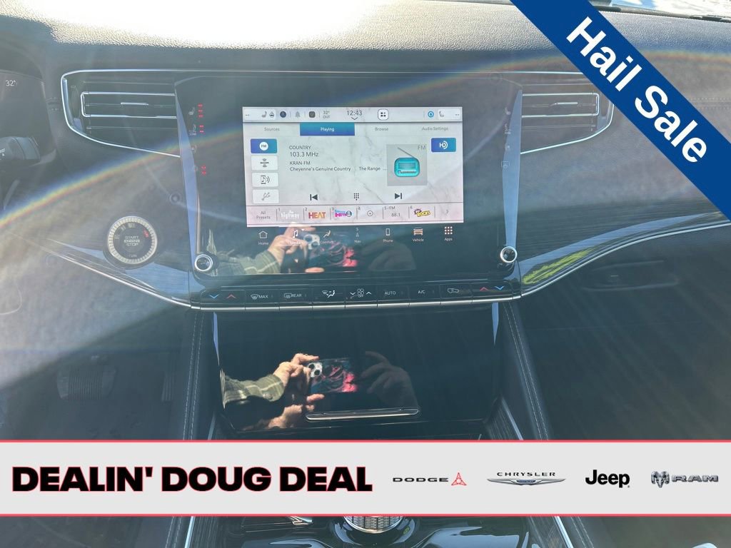 Used 2022 Jeep Wagoneer Series II w/ Premium Group I image 19