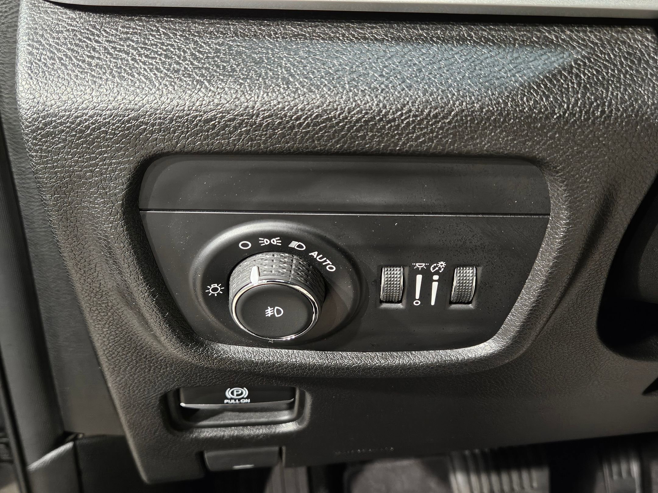 Used 2022 Jeep Grand Cherokee L Limited image 26